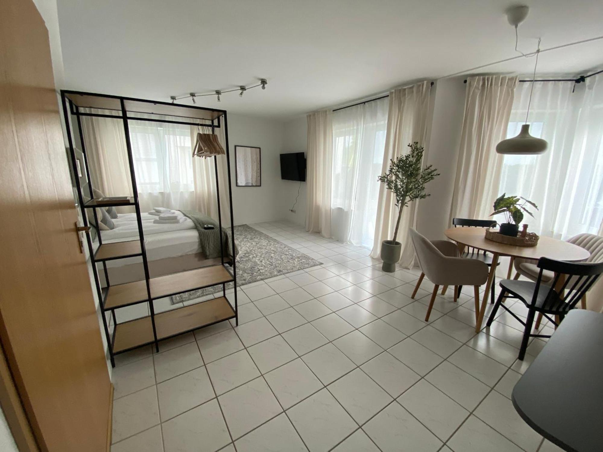 Moderne Wohnung Mit Terrasse & Parkplatz; Naehe Bwzk & Amazon コブレンツ エクステリア 写真