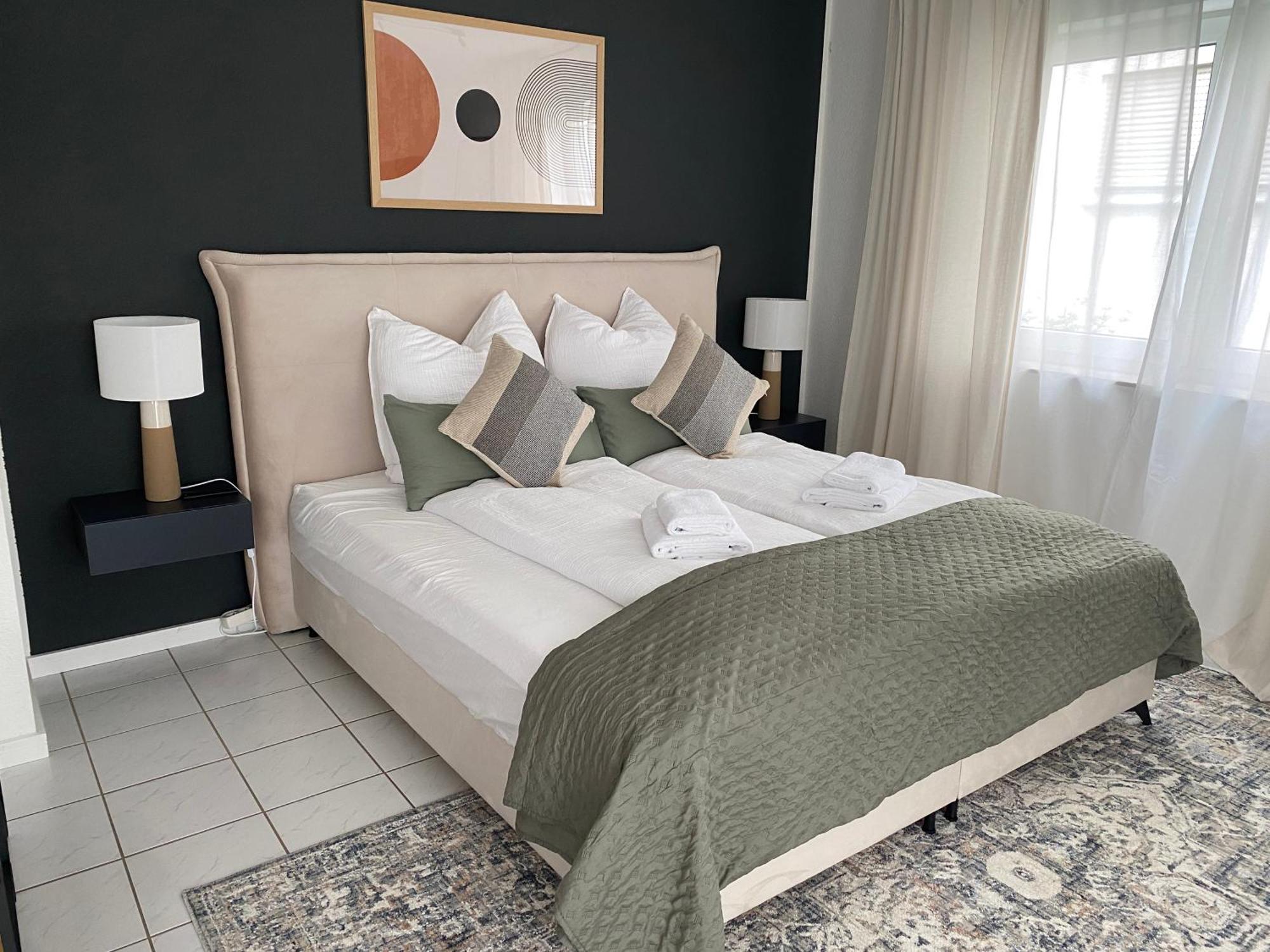 Moderne Wohnung Mit Terrasse & Parkplatz; Naehe Bwzk & Amazon コブレンツ エクステリア 写真
